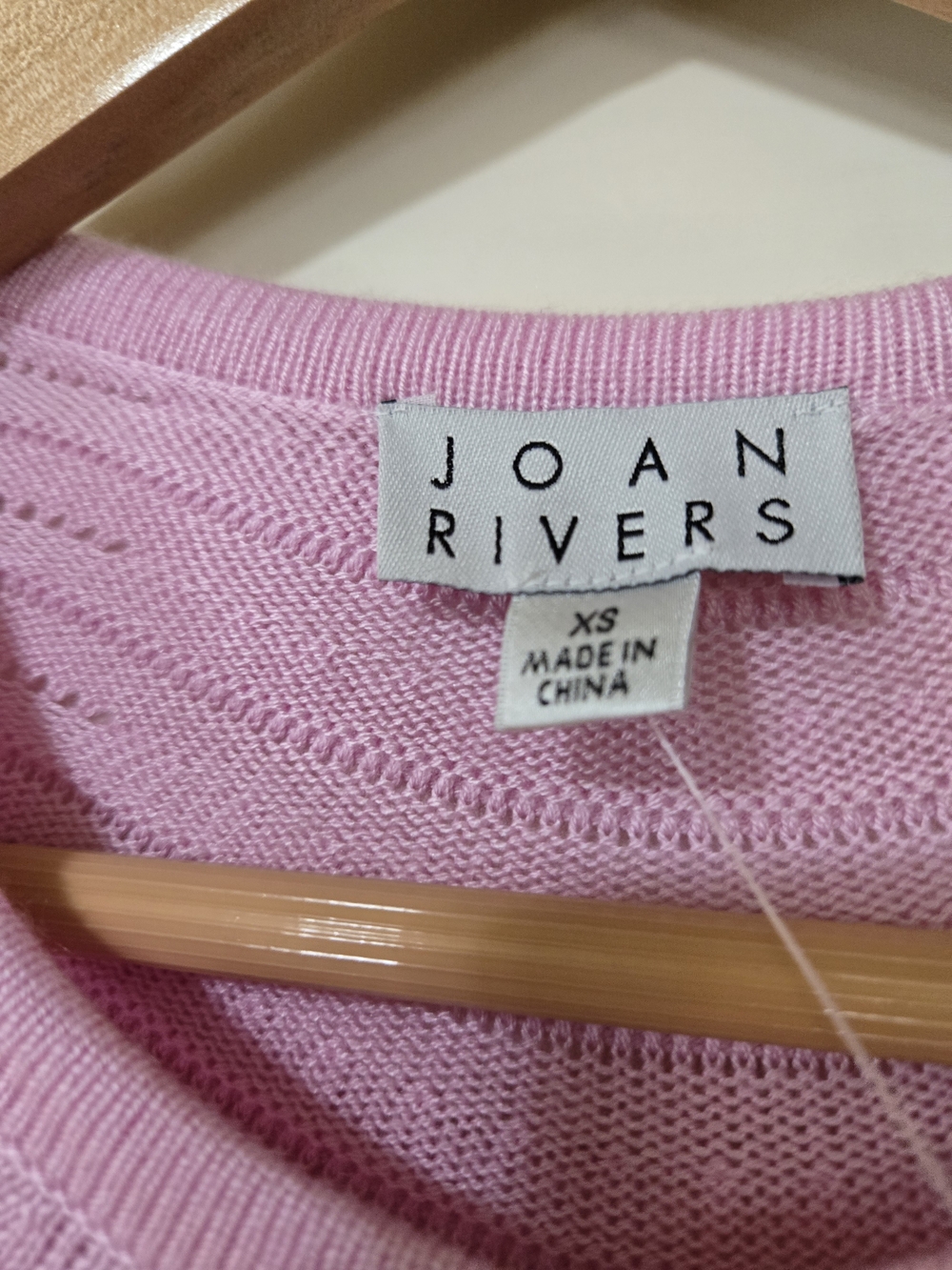 Joan Rivers Pink Wave-Pattern Button Very Soft Classy Cardigan - Picture 2 of 11